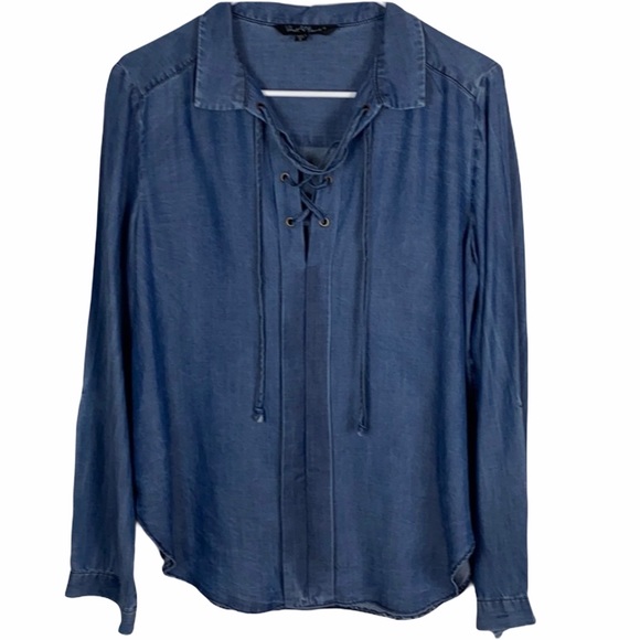 Velvet Heart Tops - Anthropologie Velvet Heart lace front chambray top